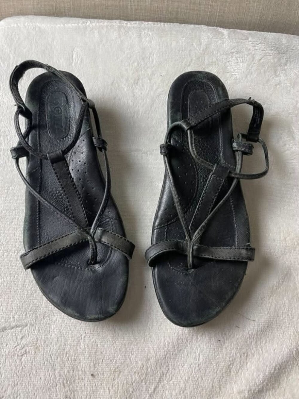 Born Black Leather T Strap Sling Back Strappy Sandals size 8